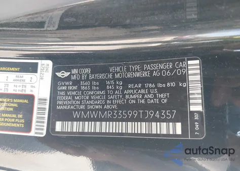 2009 Mini Cooper z USA, uszkodzony, nr VIN WMWMR33599TJ94357